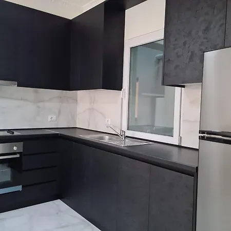 Daire Modern 100 M From Beach,marina Bay Luxury Avlonya