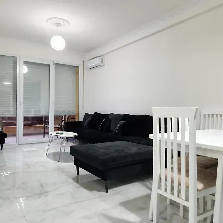 Modern 100 M From Beach,marina Bay Luxury